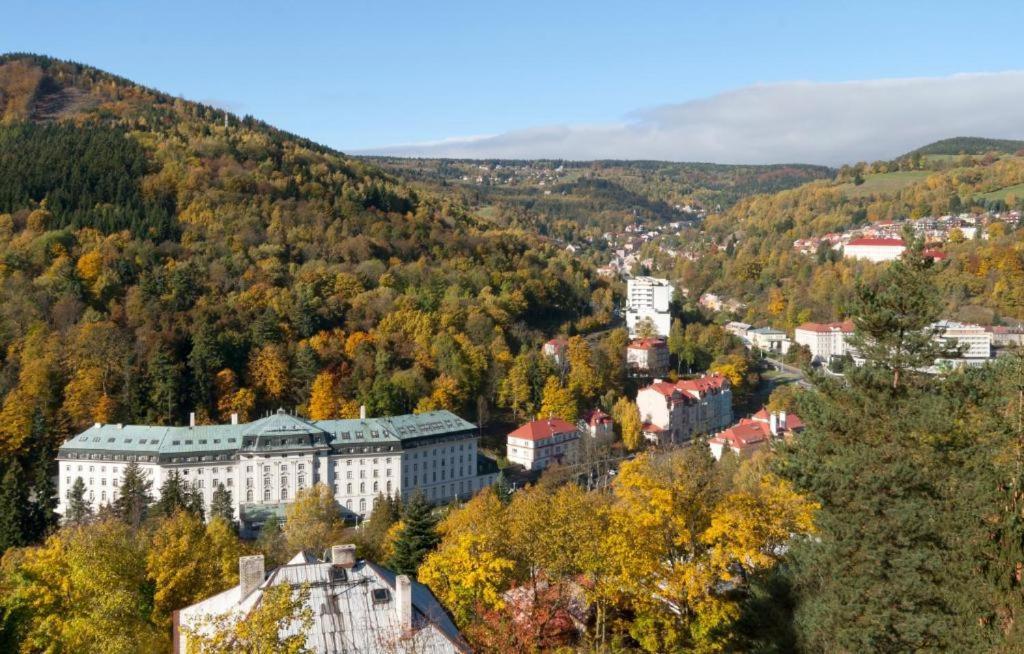 Hotel Panorama Яхимів Екстер'єр фото